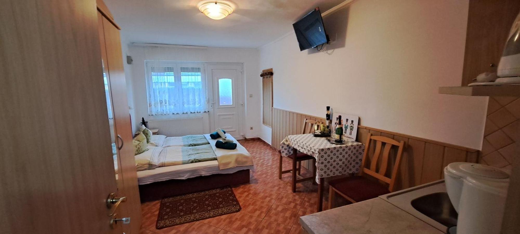 Gizella Apartmanhaus Bük エクステリア 写真