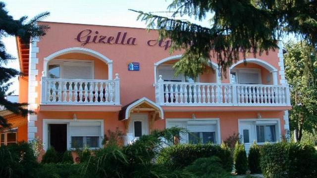 Gizella Apartmanhaus Bük 部屋 写真
